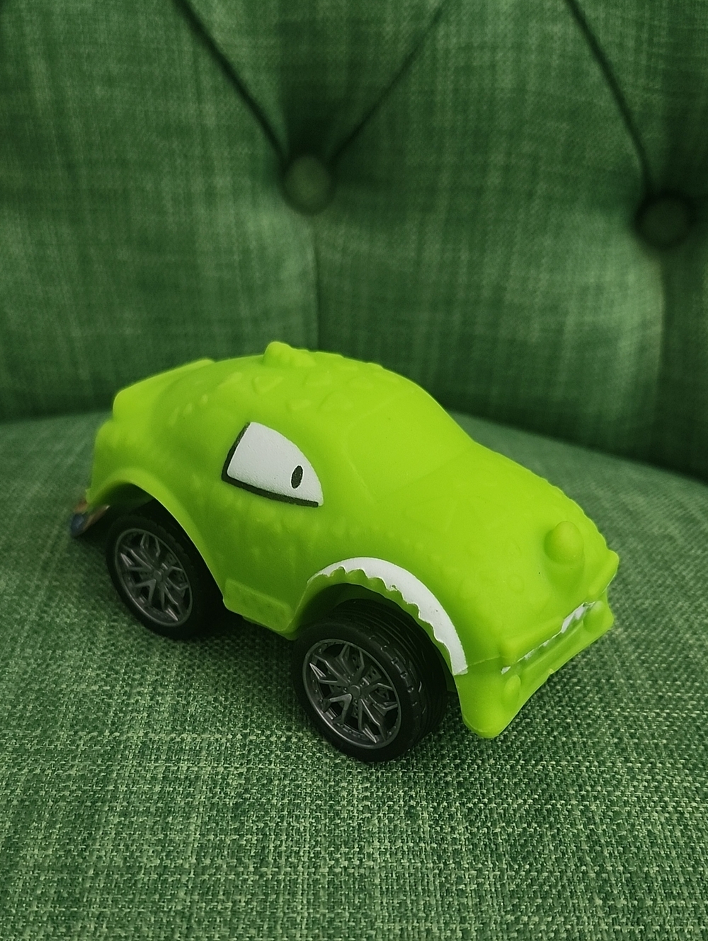 Green Monster Squishy Stretchy Toy Car